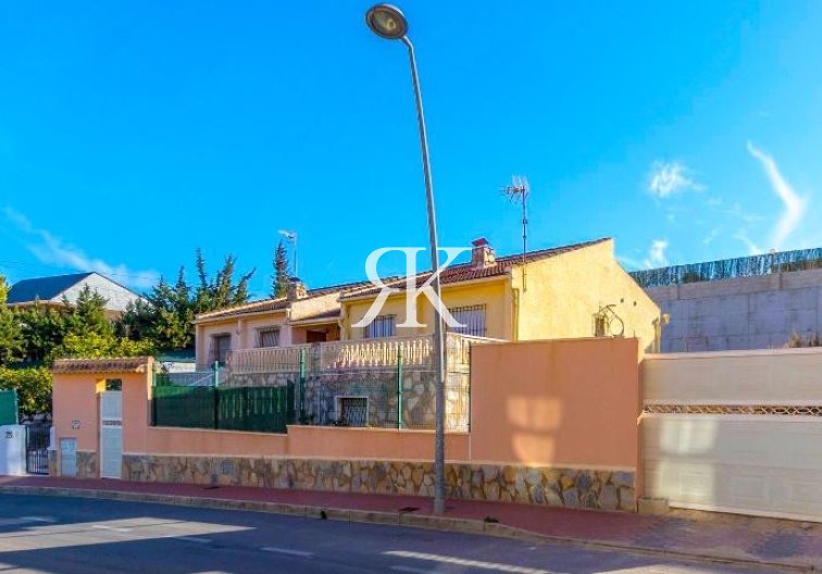 Segunda mano - Villa pareado - Torrevieja - Los Balcones - Los Altos 