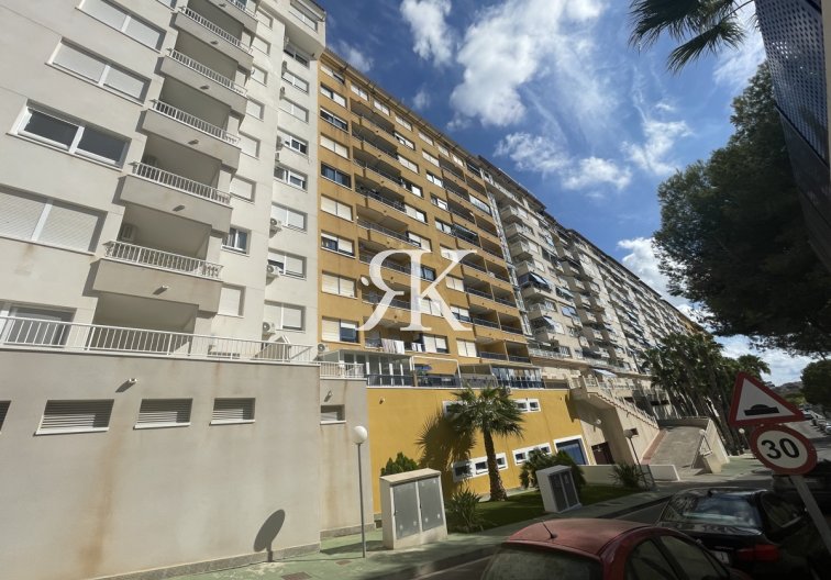 Resale - Apartment - Orihuela - Campoamor