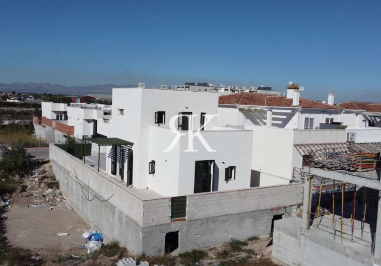 Nieuwbouw in constructie - Vrijstaande villa - Daya Nueva